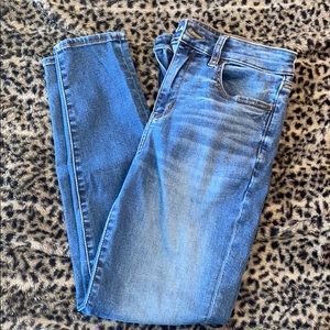 American Eagle High-Rise Jeans - Size 10